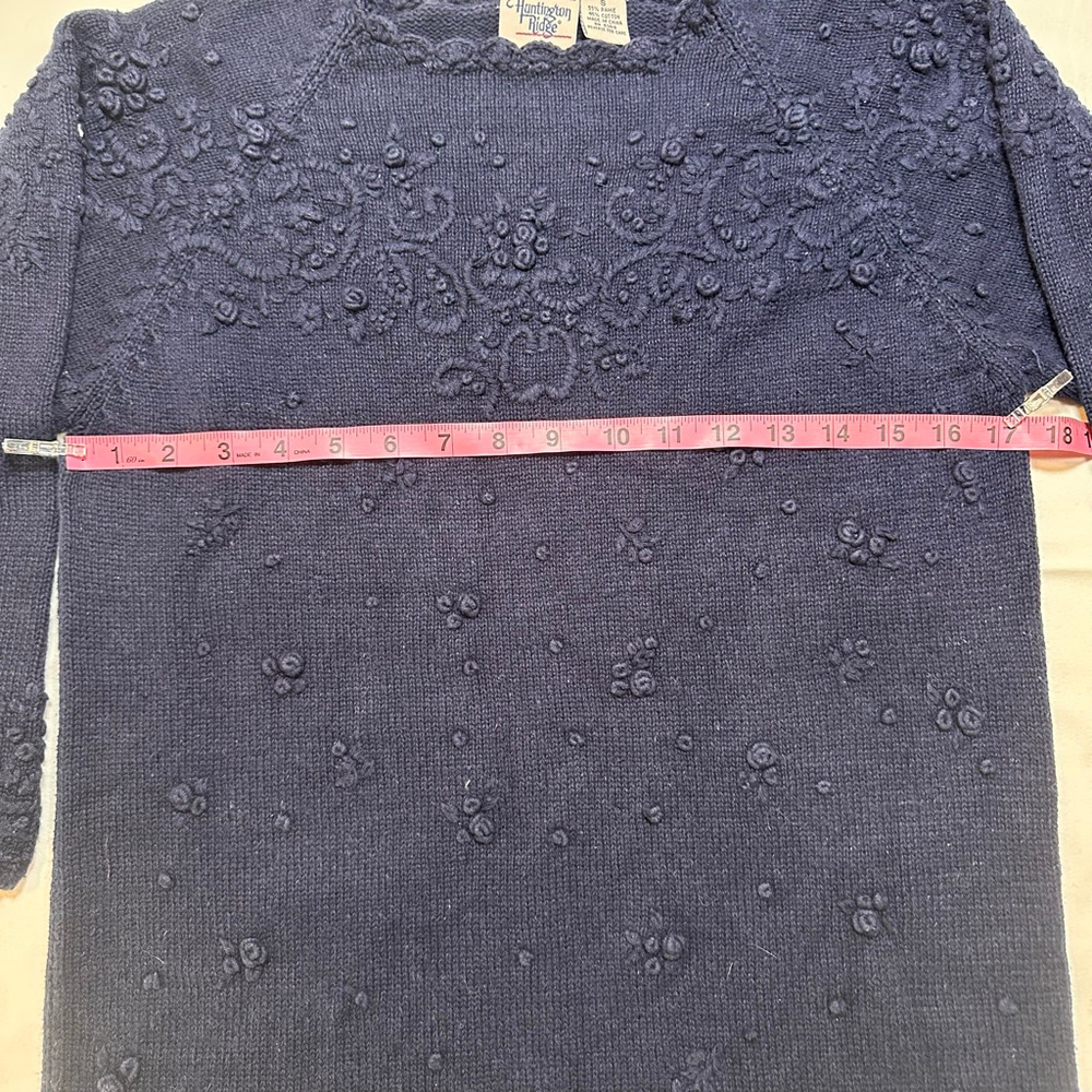 Huntington Ridge |VTG 90s| Navy Ramie Cotton Floral Knit Sweater S| Cottagecore - Picture 7 of 8